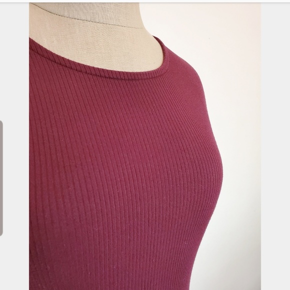 ๐ทMaroon Aeropostale Short Sleeve Body Suit๐ท - Picture 3 of 6